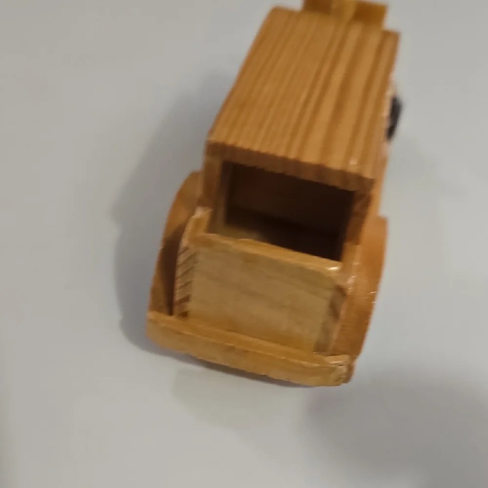 Classic Retro Hand-Crafted, Vintage-Style Wooden Model Car